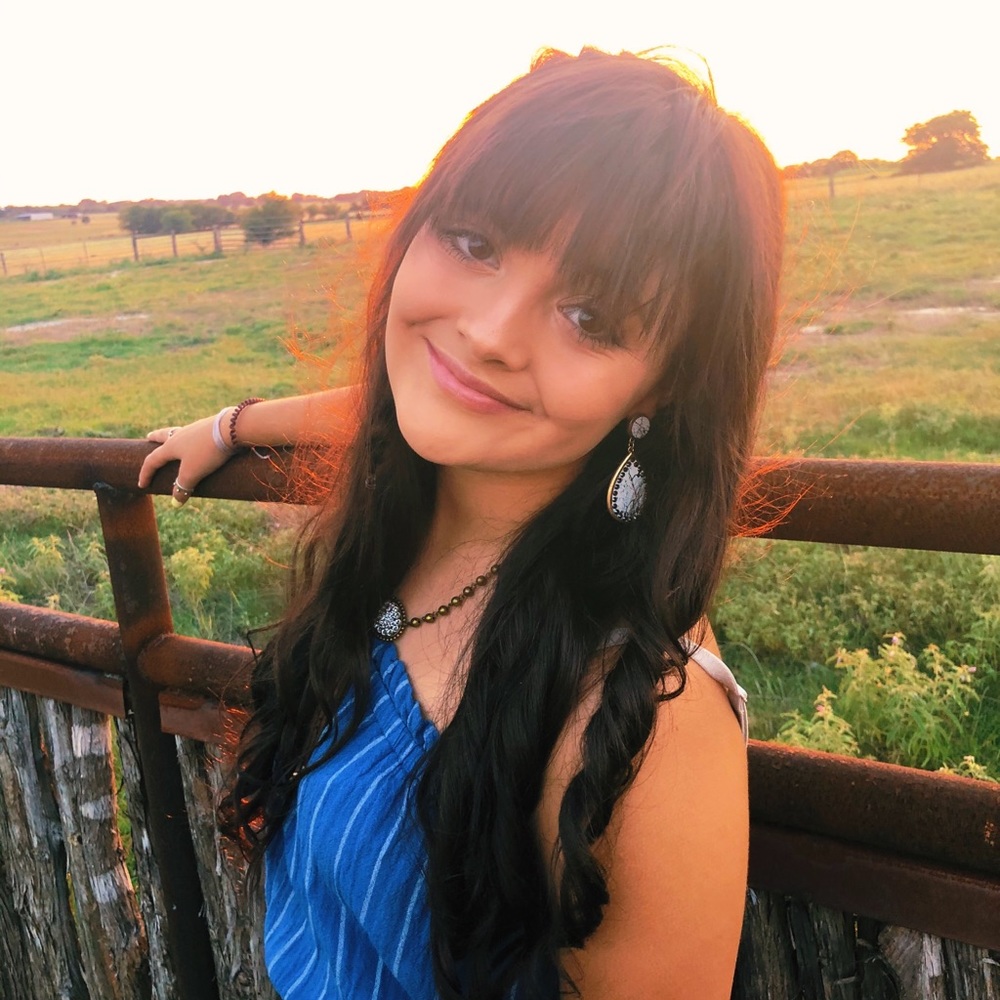 Meet your Posher, Kaylin